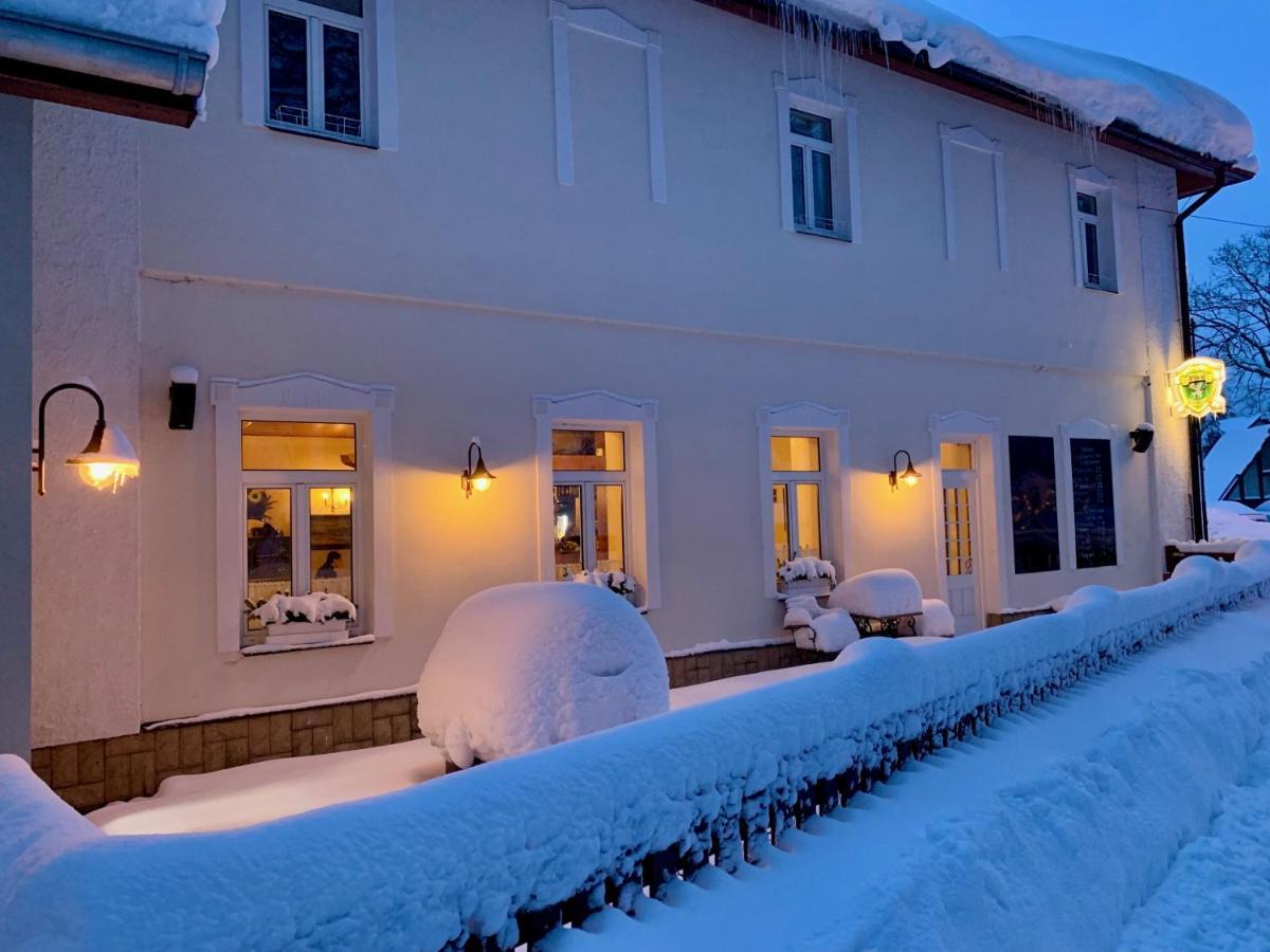 Hotel Leopold Racin ภายนอก รูปภาพ